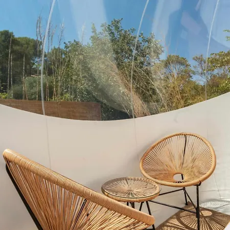 Les Bulles Nimoises Luxury tent *